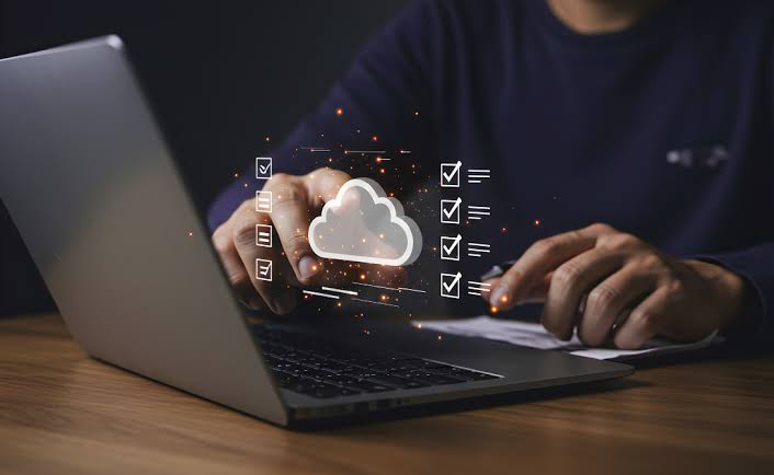 Migración financiera a la nube (Cloud Finance): Retos de seguridad y escalabilidad 1 Migración financiera a la nube (Cloud Finance): Retos de seguridad y escalabilidad